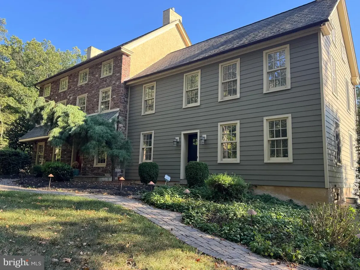 673 Spring Mount Rd, Schwenksville, PA 19473 - Image #1