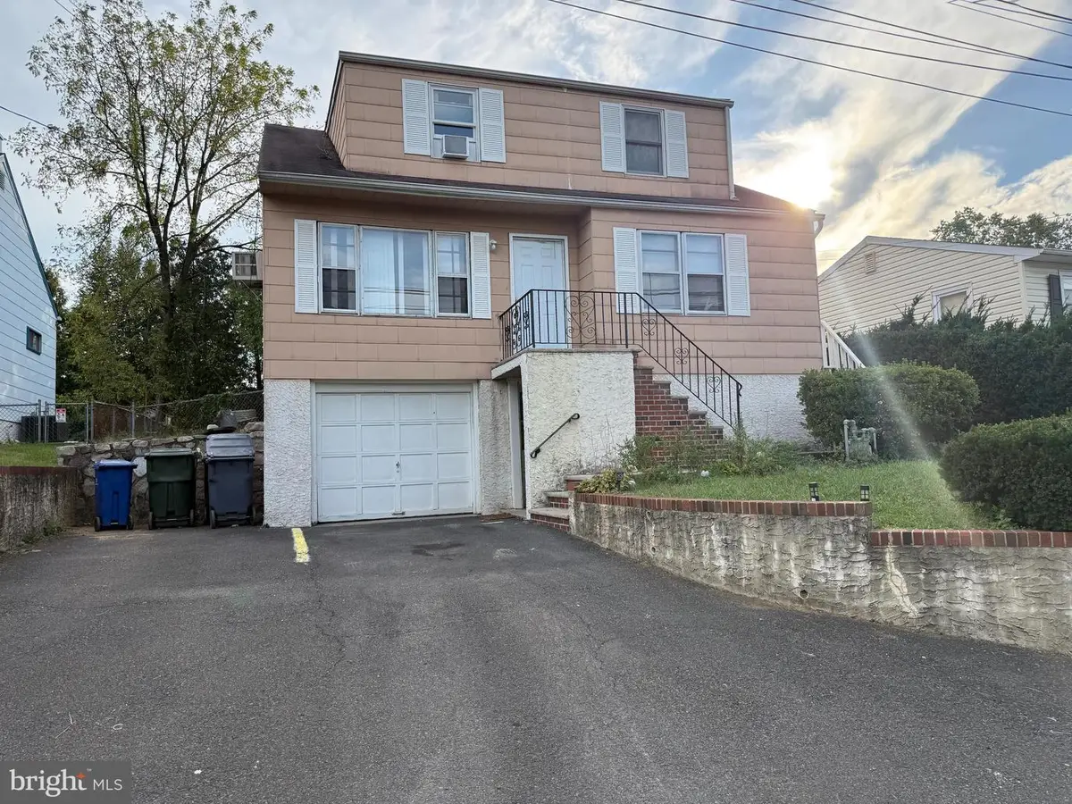 2814 Old Welsh Rd, Willow Grove, PA 19090 - Image #1