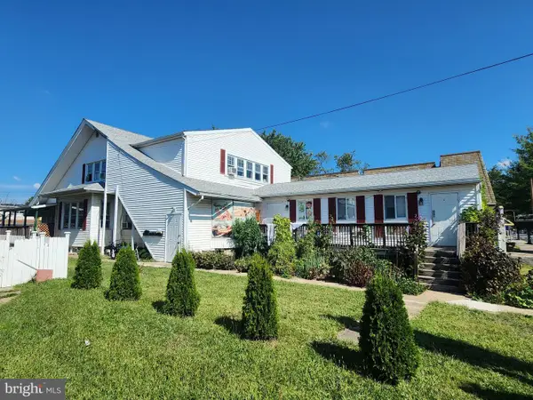 128 S Broad St, LANSDALE, PA 19446