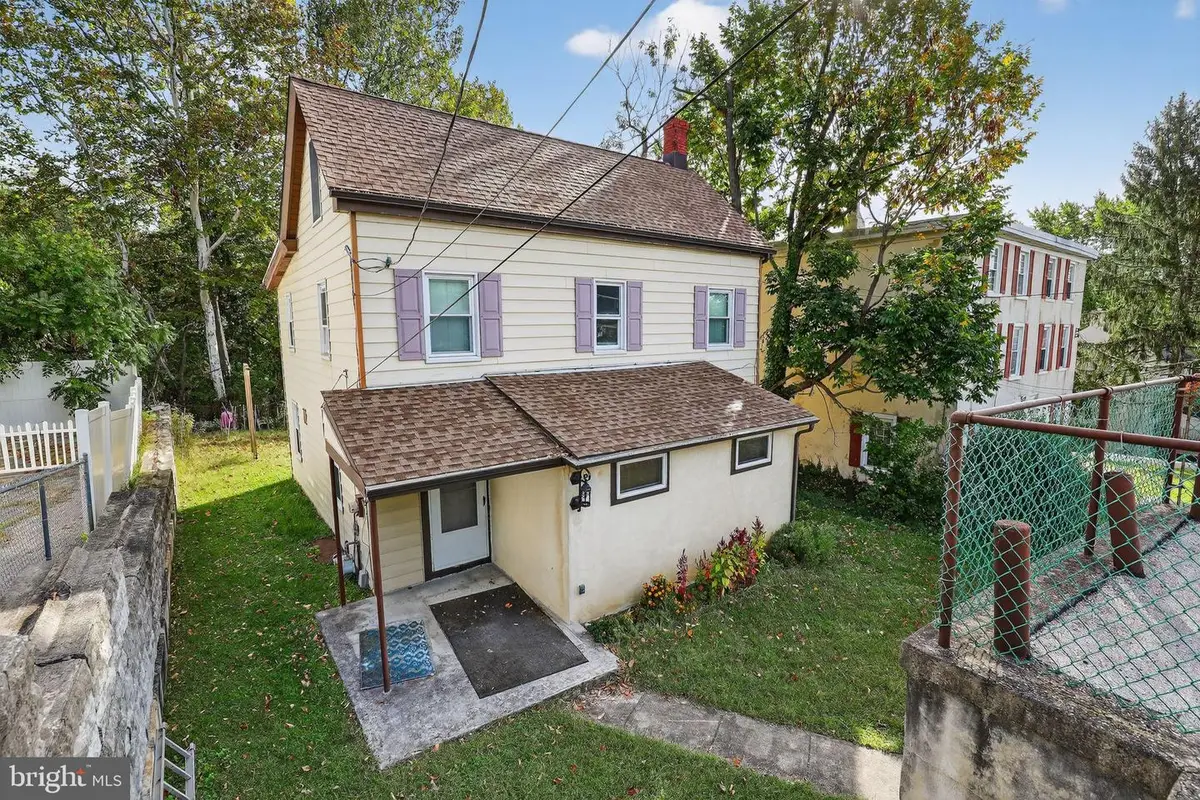 1196 Rebel Hill Rd, Conshohocken, PA 19428 - Image #1