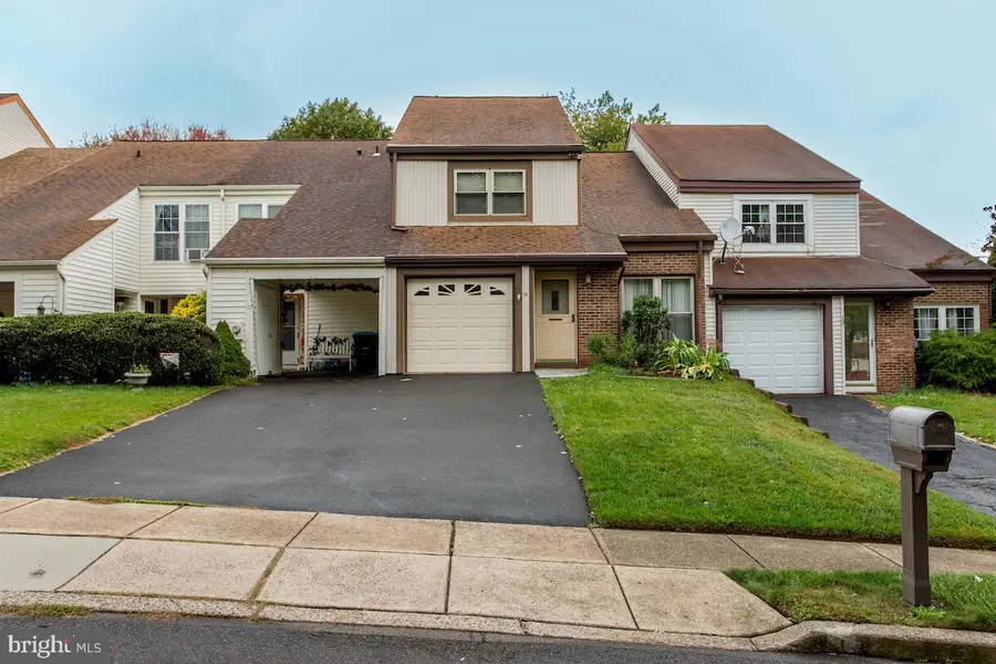 15 Barrel Stave Cir, Horsham, PA 19044 - Image #2