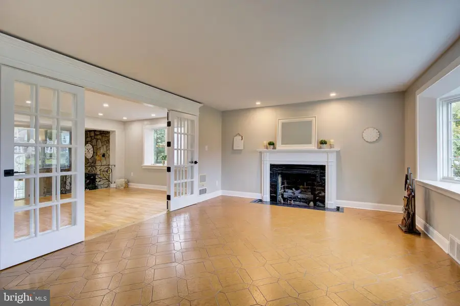 6 Terrace Rd, Plymouth Meeting, PA 19462 - Image #2