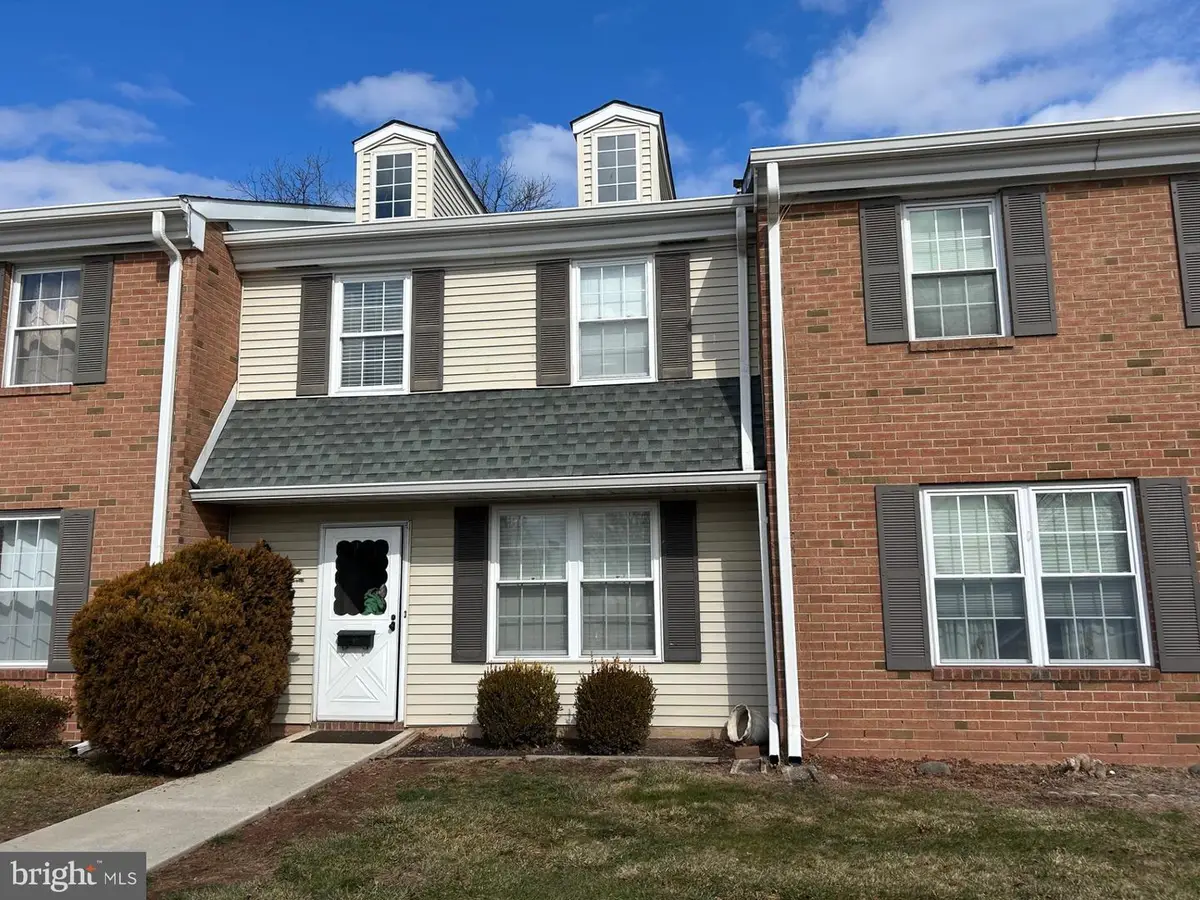 111 Clemens Ct, Lansdale, PA 19446 - #1