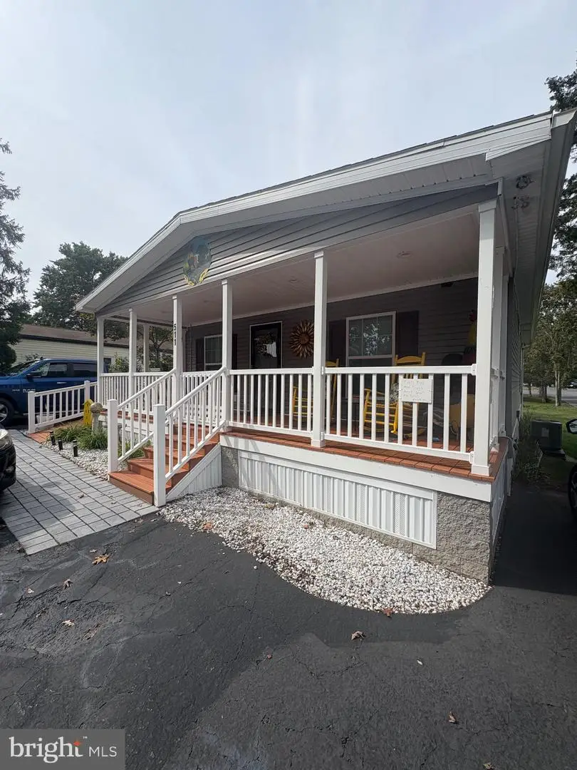 511 Maple Dr, Green Lane, PA 18054 - Image #1