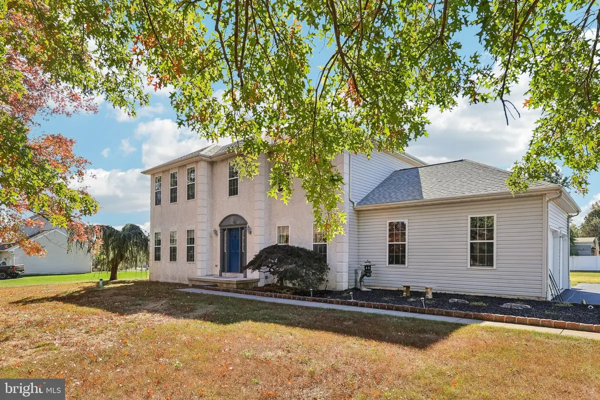 104 Berkshire Ln, Royersford, PA 19468 - Image #1