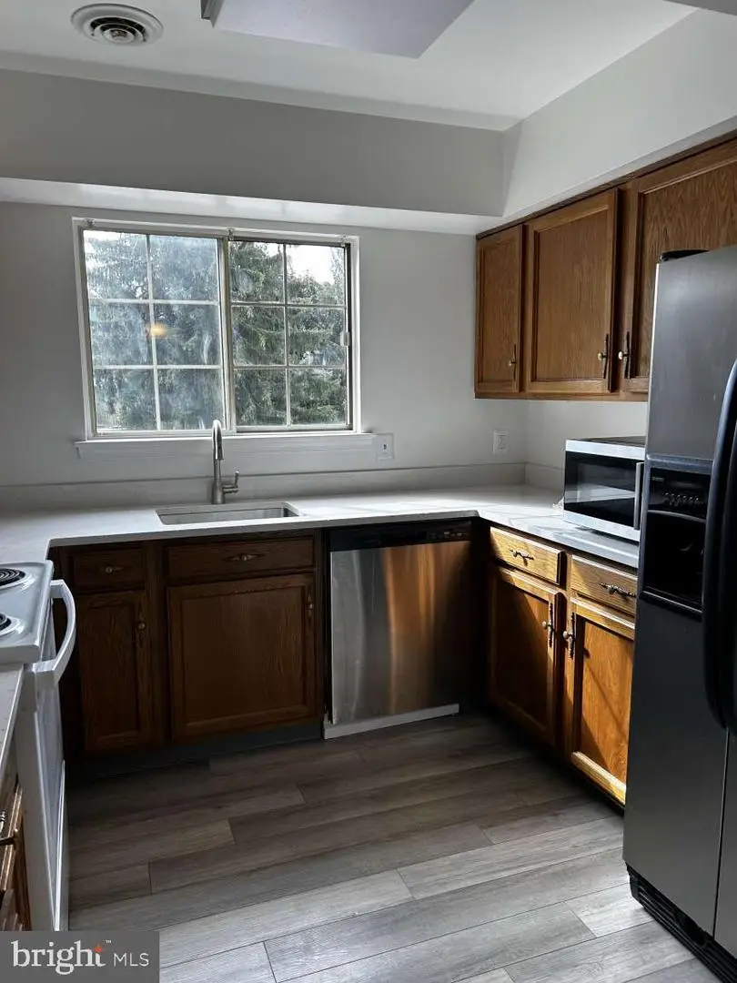 311 Green Meadow Ln, Horsham, PA 19044 - Image #3