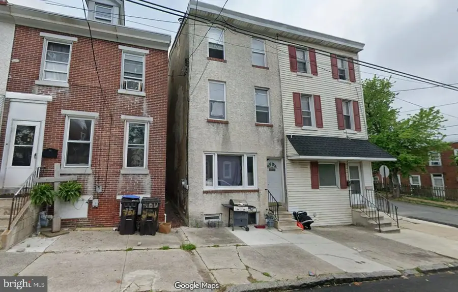 702 E Moore St, Norristown, PA 19401 - Image #2