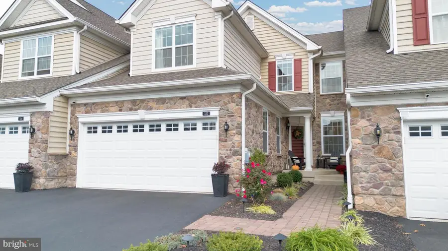 332 Joshua Tree Dr, Collegeville, PA 19426 - Image #2