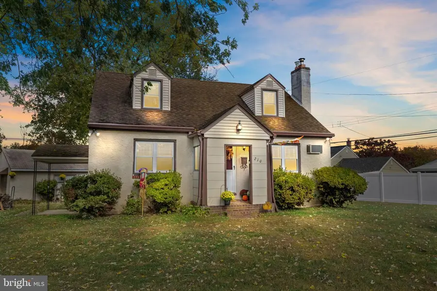 210 Castello Ave, Hatboro, PA 19040 - Image #2