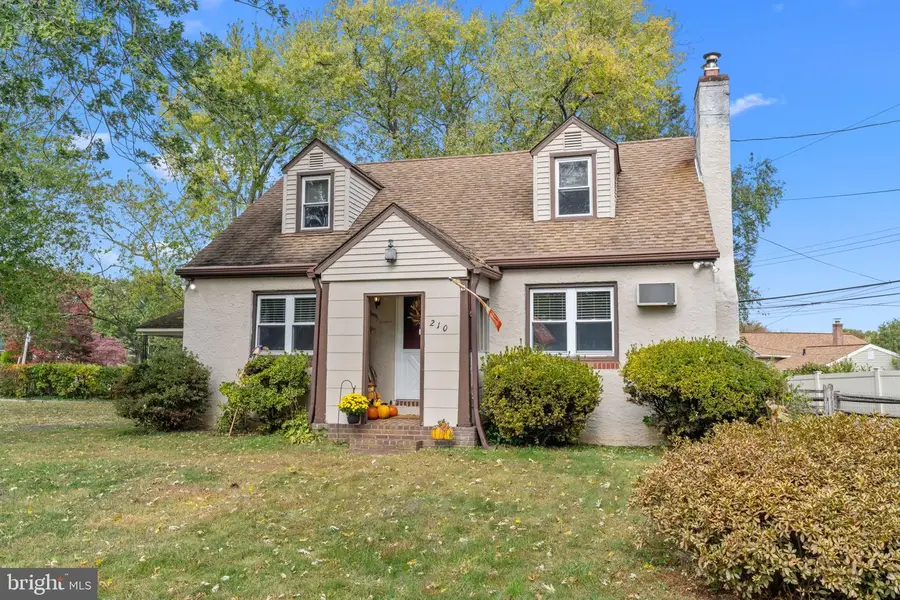 210 Castello Ave, Hatboro, PA 19040 - Image #3