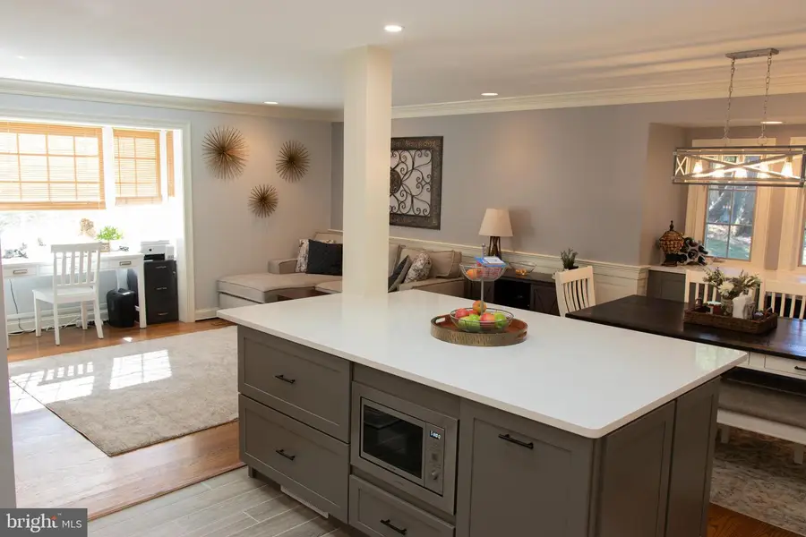 141 Greenwood Dr, Willow Grove, PA 19090 - Image #3