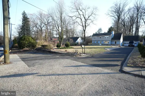 120 Township Line Rd, ELKINS PARK, PA 19027