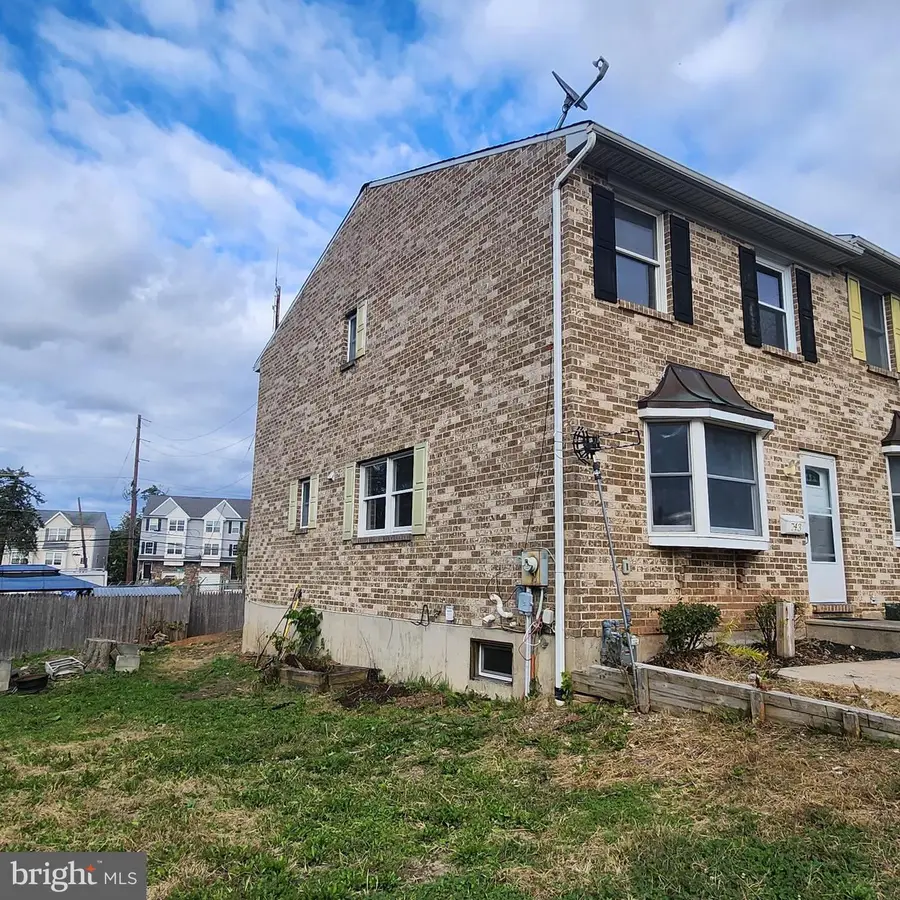 743 E Moore St, Norristown, PA 19401 - Image #2