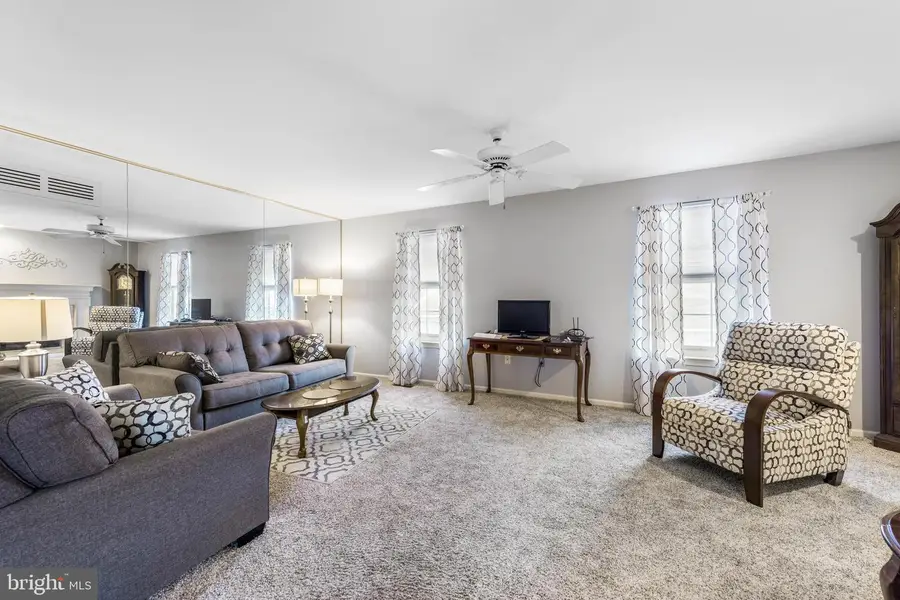 706 Kennedy Ct, Norristown, PA 19403 - Image #2