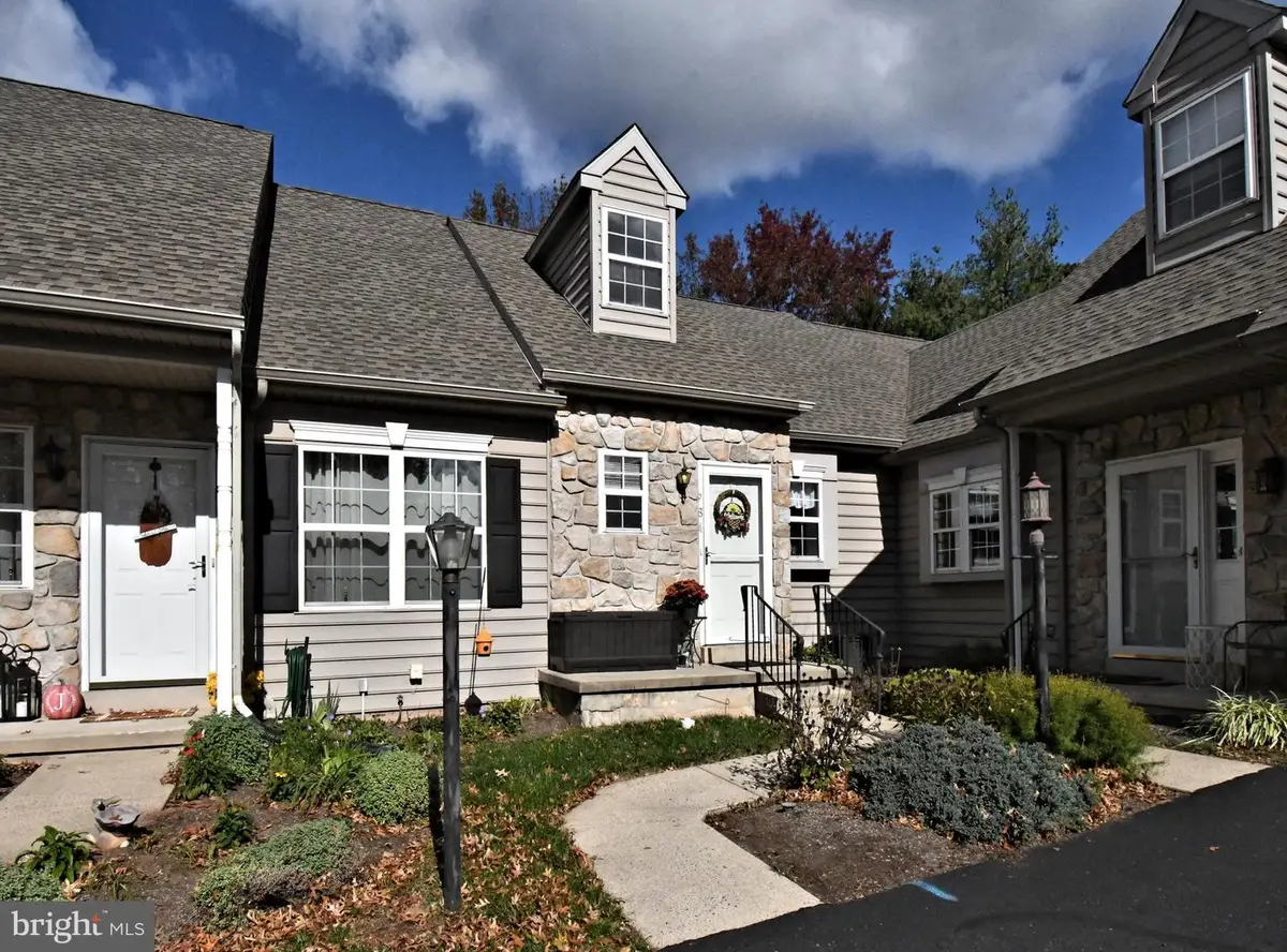 984 Independence Ln #13, Lansdale, PA 19446 - Image #1