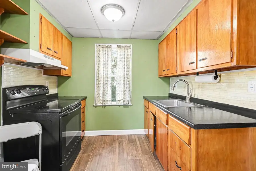 24 N Allentown Rd, Telford, PA 18969 - Image #3