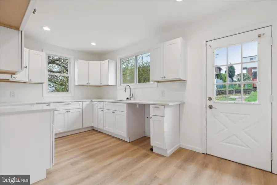 823 Coates St, Bridgeport, PA 19405 - Image #2