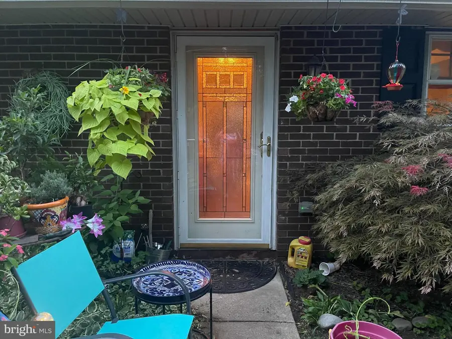 404 Dresher Rd #g, Horsham, PA 19044 - Image #2