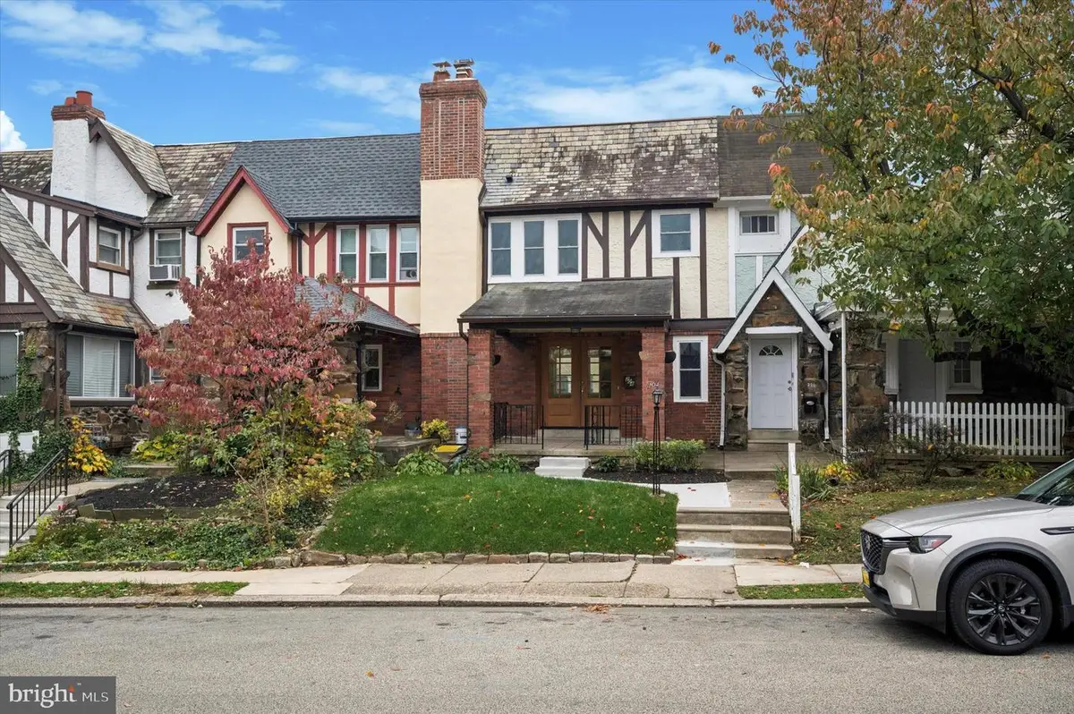 204 Stoneway Ln, Merion Station, PA 19066 - Image #1