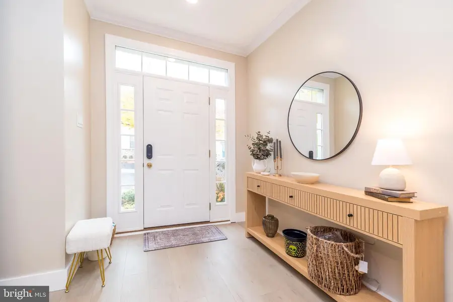 115 Castle Dr, North Wales, PA 19454 - Image #2