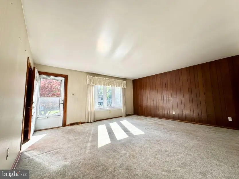 45 Flamingo Rd, Hatboro, PA 19040 - Image #3