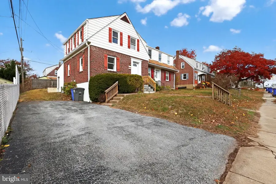 661 N Keim St, Pottstown, PA 19464 - Image #2
