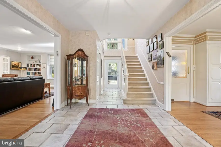 7914 Whitewood Rd, Elkins Park, PA 19027 - Image #2