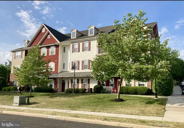 265 Covenant Ln #8, HARLEYSVILLE, PA 19438