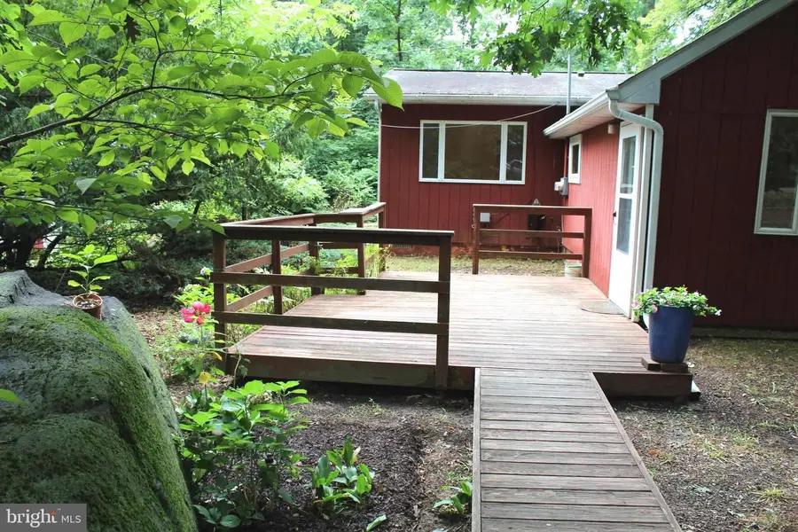 1068 Magazine Rd, Green Lane, PA 18054 - Image #2