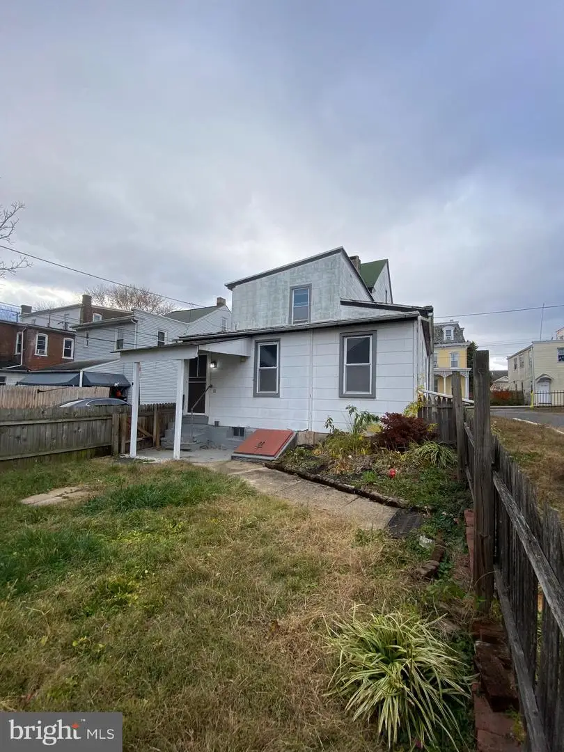 64 S Evans St, Pottstown, PA 19464 - Image #3