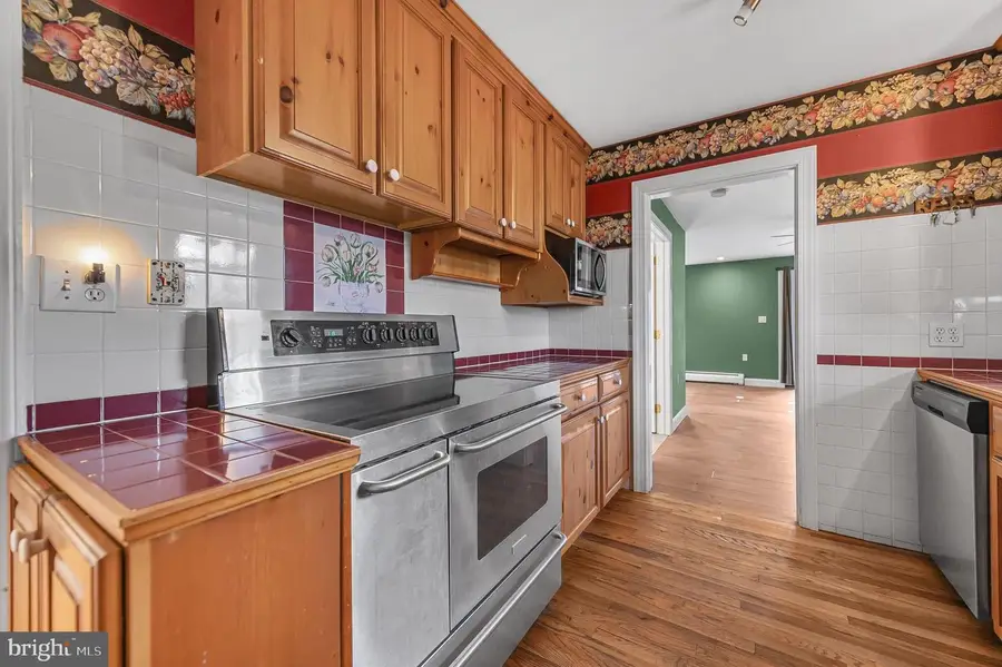 1014 Lansdale Ave, Lansdale, PA 19446 - Image #2