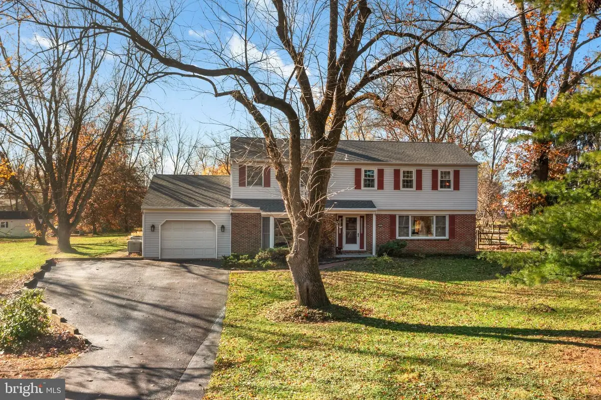 888 Spruce Cir, Harleysville, PA 19438 - Image #1