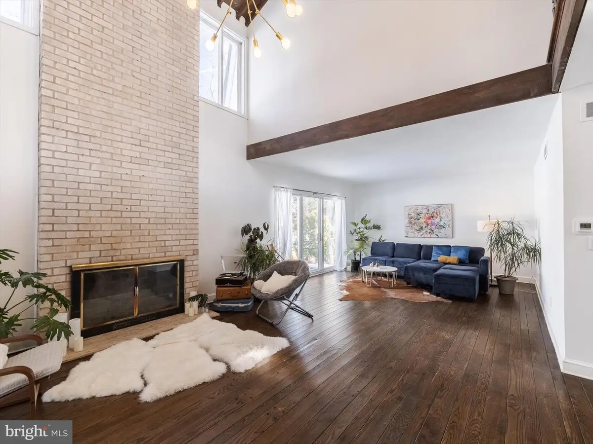 919 Laburnum Ln, Wyncote, PA 19095 - Image #1