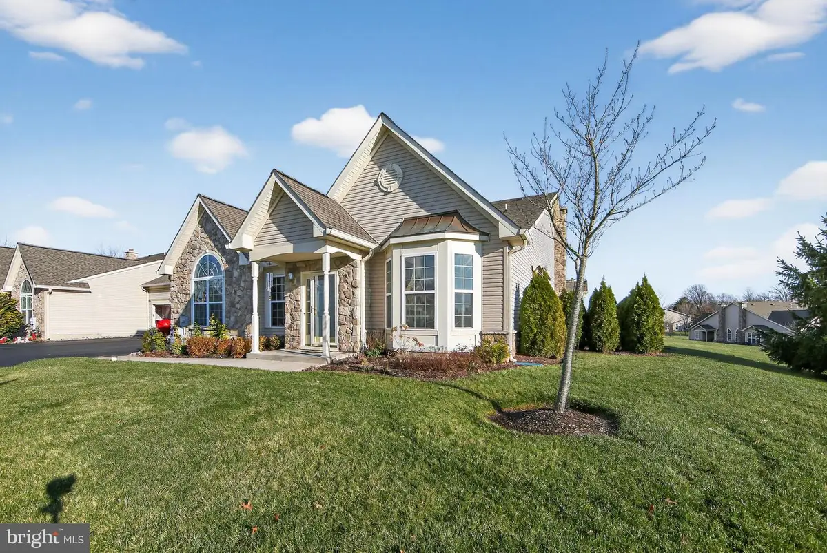 354 Calloway Ct, Royersford, PA 19468 - Image #1