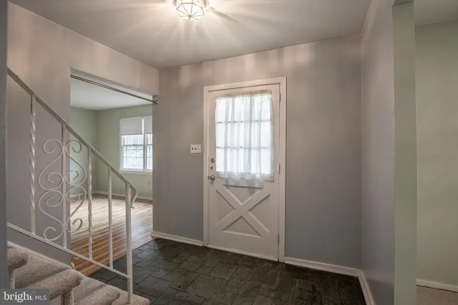 2505 Damian Dr, Hatboro, PA 19040 - Image #3