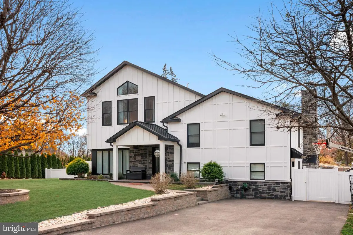 528 Hoyt Rd, Huntingdon Valley, PA 19006 - Image #1