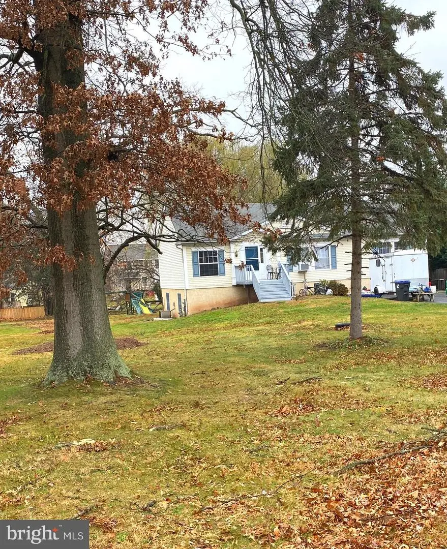 4 Center Ave, Trappe, PA 19426 - Image #2
