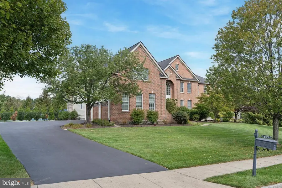 107 Patriot Dr, Collegeville, PA 19426 - Image #2