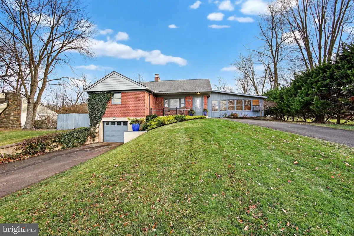 1625 Clearbrook Rd, Lansdale, PA 19446 - Image #1