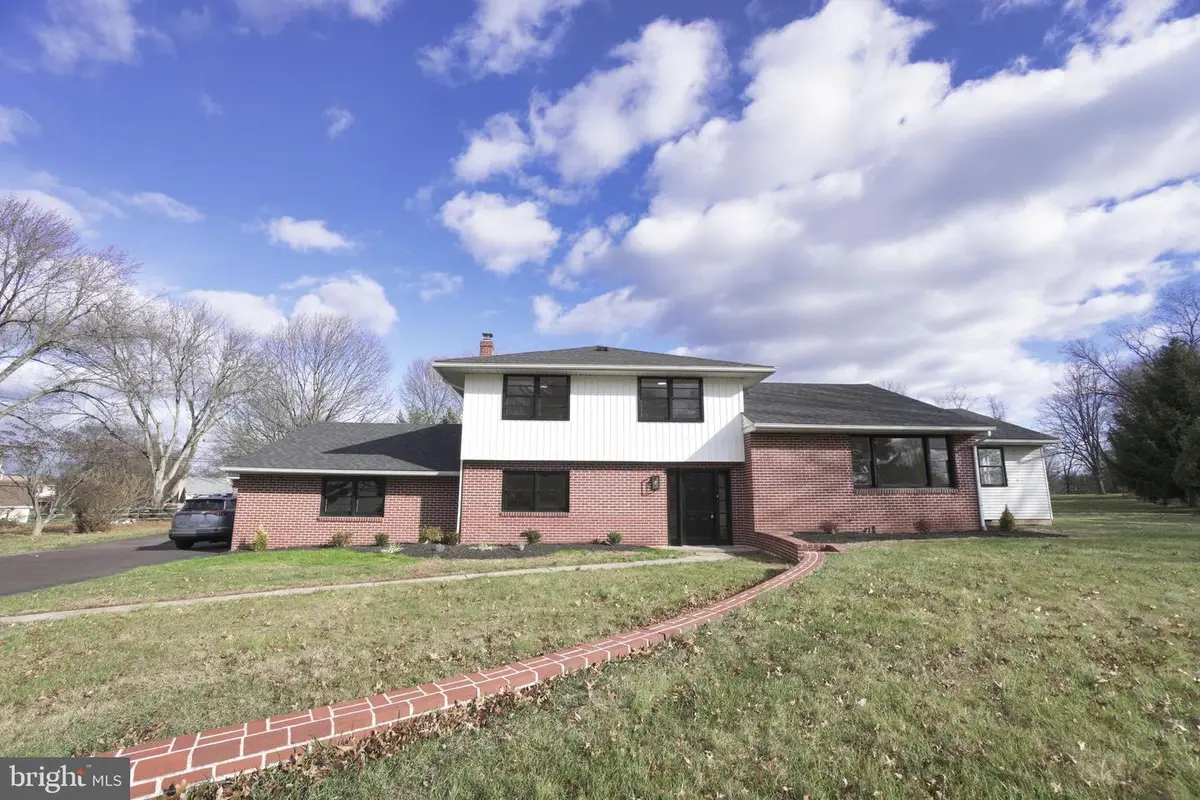 937 General Nash Dr, Lansdale, PA 19446 - Image #1