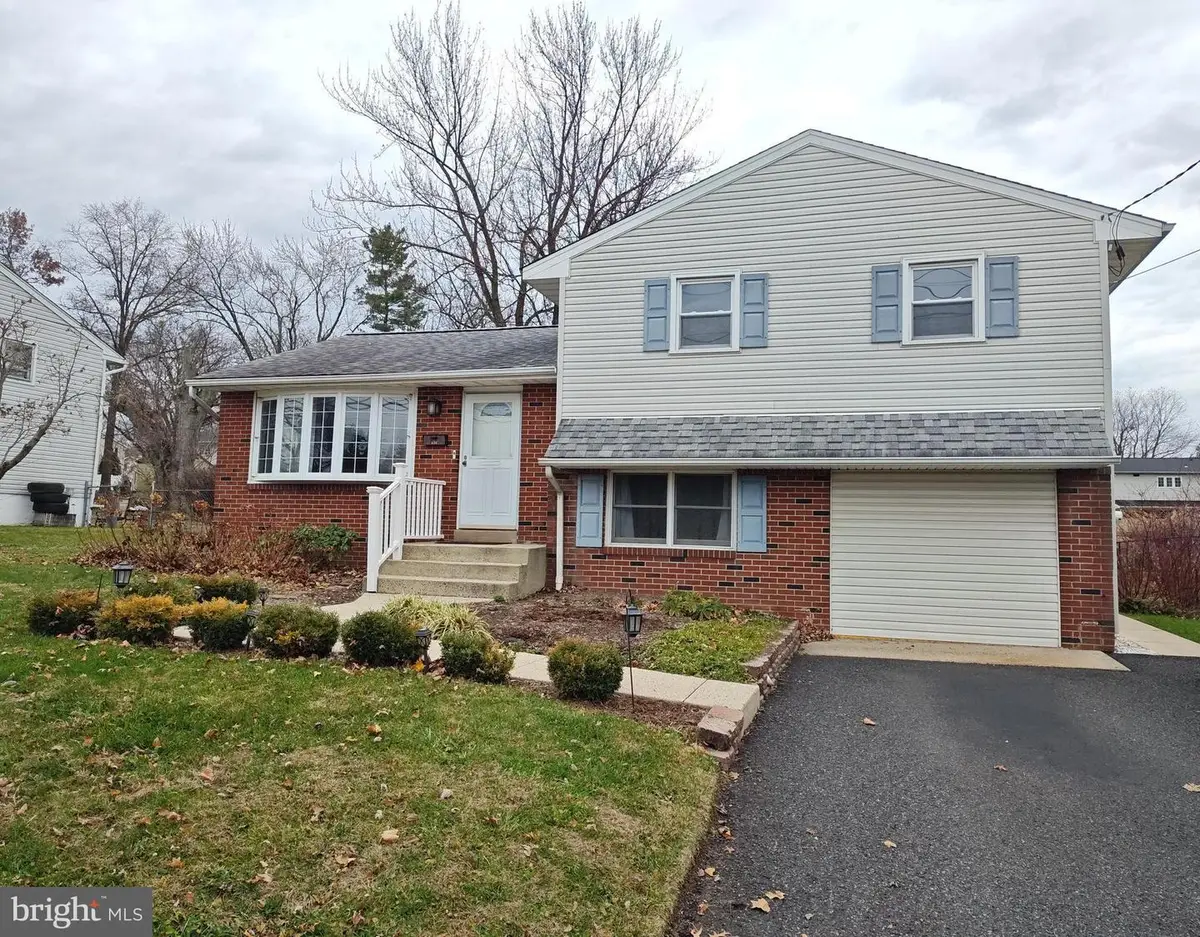 438 N Main St, Telford, PA 18969 - Image #1