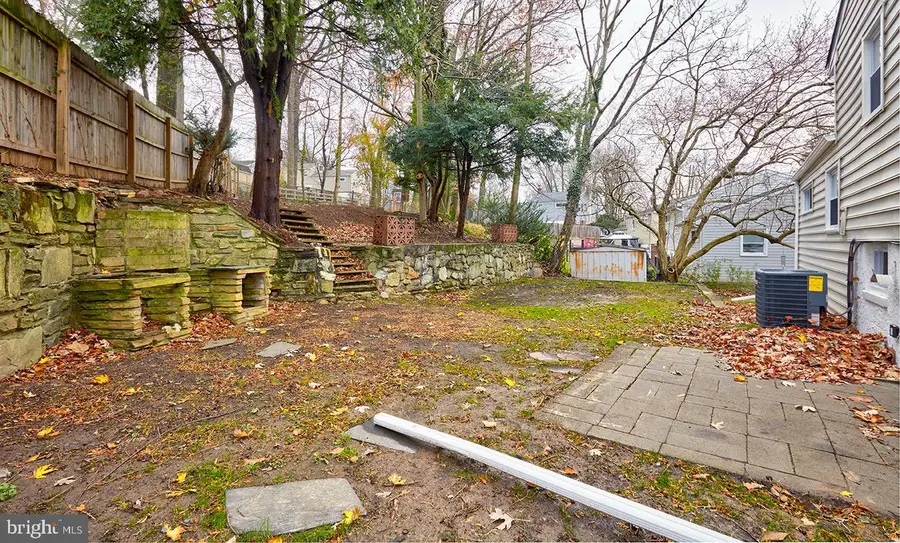 42 Russell Rd, Willow Grove, PA 19090 - Image #2