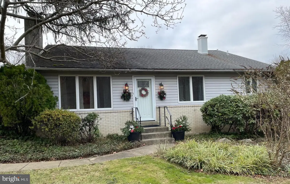 2400 Edge Hill Rd, Huntingdon Valley, PA 19006 - Image #1