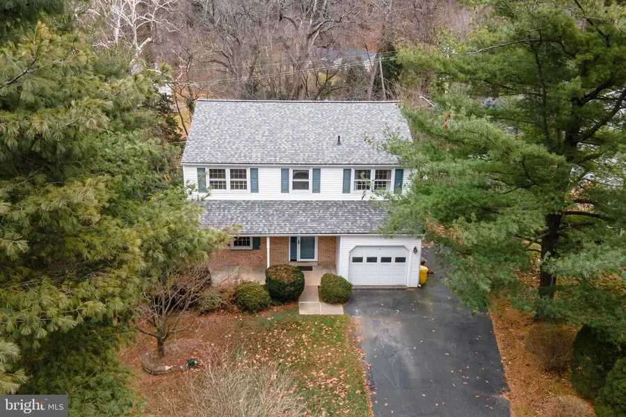 705 Falcon Dr, Glenside, PA 19038 - Image #2