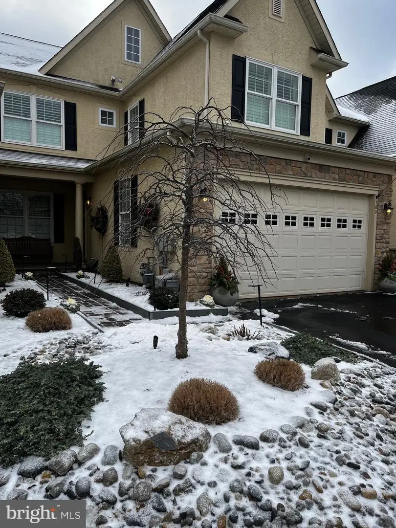 580 Farmdale Cir, Blue Bell, PA 19422 - #2