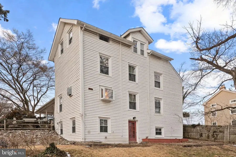 3004 Church Rd, Lafayette Hill, PA 19444 - Image #2