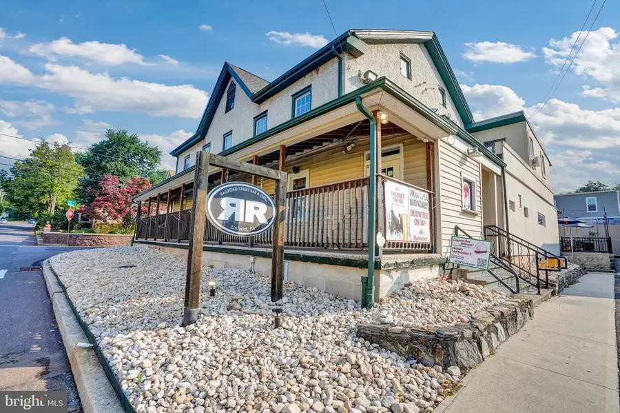 36 Railroad St, Royersford, PA 19468 - Image #2