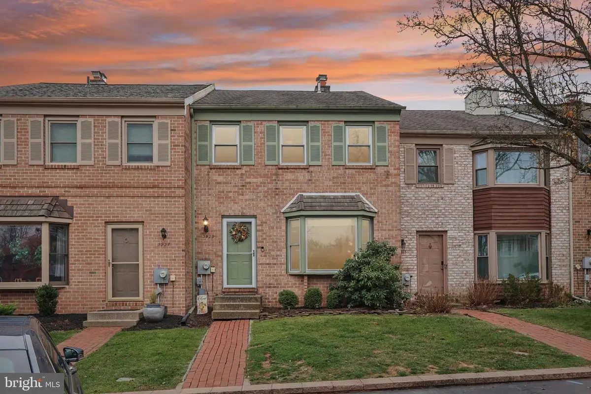 3925 Gatehouse Ln, Skippack, PA 19474 - Image #1