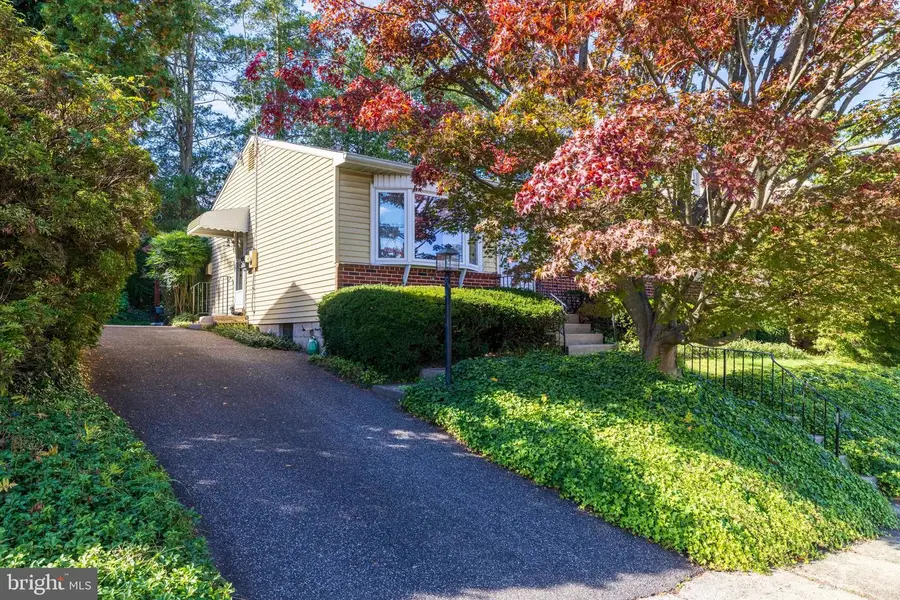 2976 Carnation Ave, Willow Grove, PA 19090 - Image #2