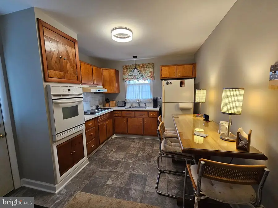 312 Laurel Ave, Horsham, PA 19044 - Image #2